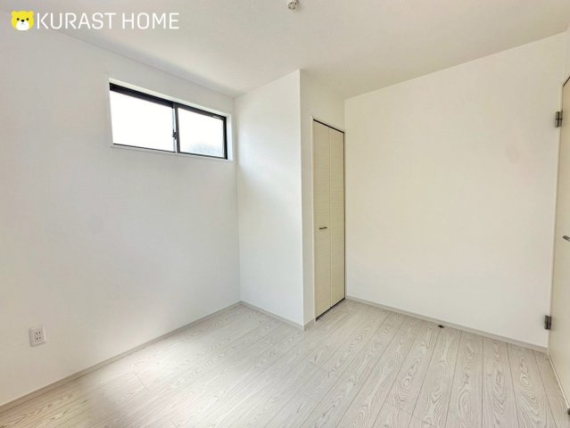 京都市西京区大原野上里鳥見町　新築戸建の洋室