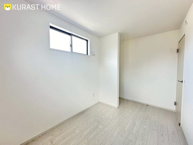 京都市西京区大原野上里鳥見町　新築戸建の洋室