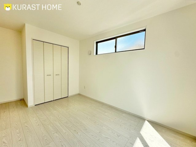 京都市西京区大原野上里鳥見町　新築戸建の洋室