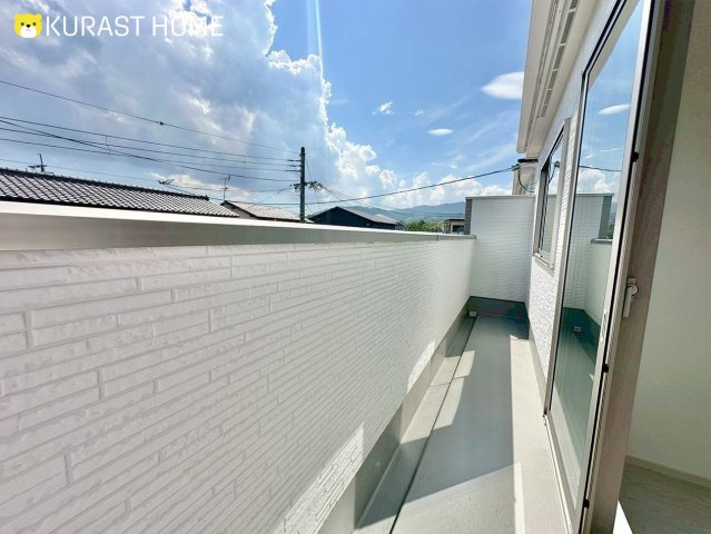 京都市西京区大原野上里鳥見町　新築戸建のバルコニー