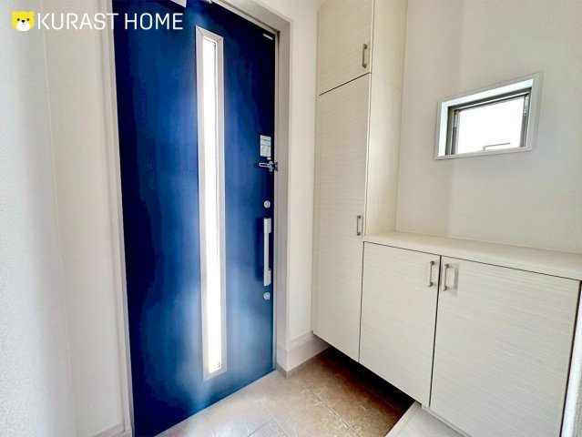 京都市西京区大原野上里鳥見町　新築戸建の玄関