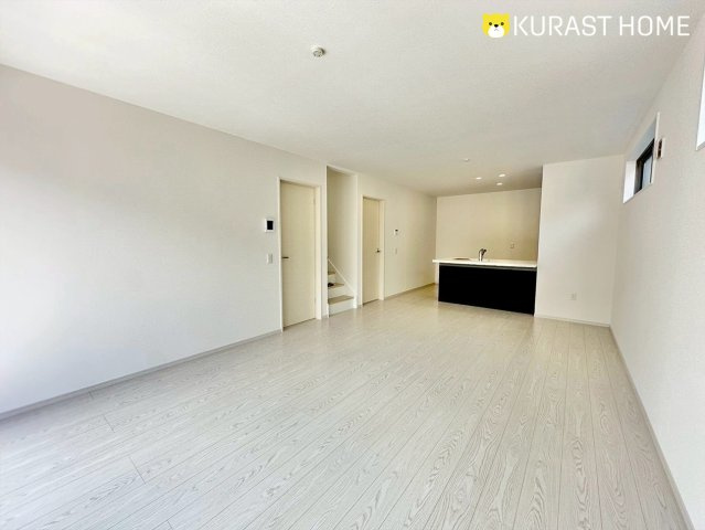 京都市西京区大原野上里鳥見町　新築戸建の居間・リビング