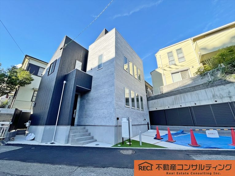 神戸市灘区高羽町3丁目　新築戸建の外観
