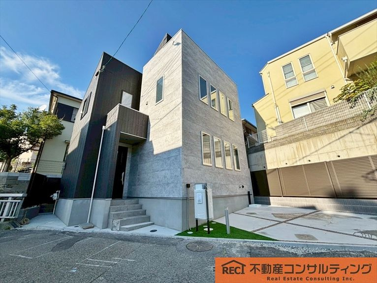 神戸市灘区高羽町3丁目　新築戸建の外観
