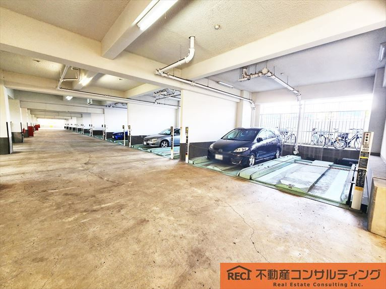 マイシティレックスマンション東灘コーストアヴェニュー参番館の駐車場