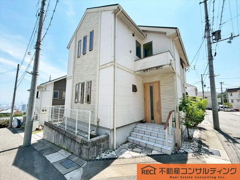 神戸市灘区篠原伯母野山3丁目　中古戸建の外観