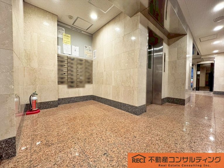 プレステージ六甲道駅前のエントランス