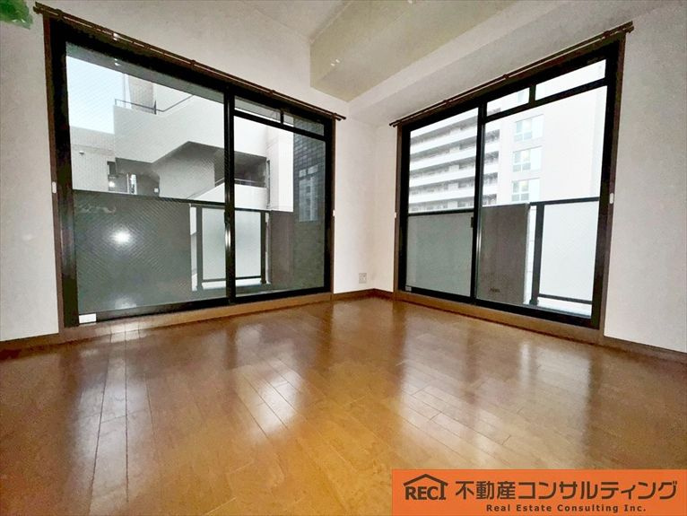 プレステージ六甲道駅前の洋室