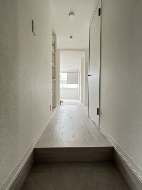 杉並区高円寺南４丁目の賃貸マンションの玄関