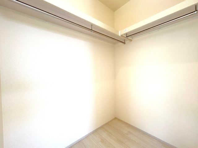 全３区画★完成物件につき即入居可★リーブルガーデン亀岡市千代川町３期の収納|ウォークインクローゼット