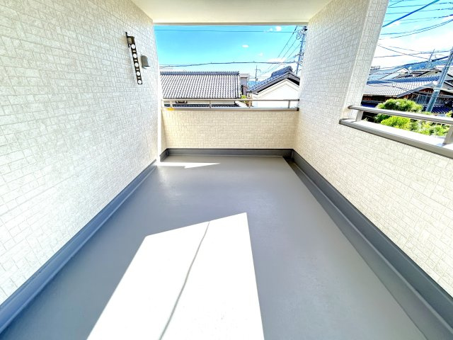 全３区画★完成物件につき即入居可★リーブルガーデン亀岡市千代川町３期のバルコニー|バルコニー
