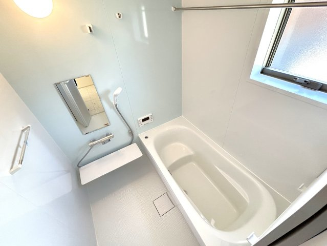 全３区画★完成物件につき即入居可★リーブルガーデン亀岡市千代川町３期の浴室|浴室