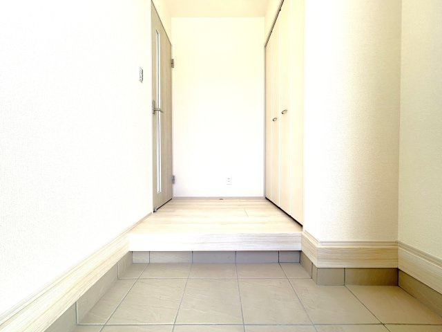 全３区画★完成物件につき即入居可★リーブルガーデン亀岡市千代川町３期の玄関|玄関