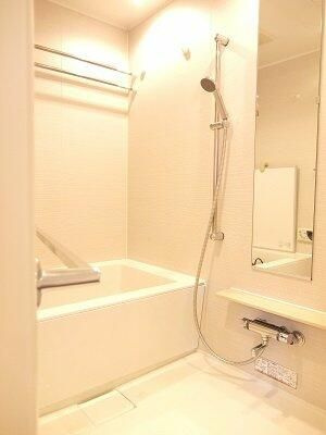 プライムアーバン笹塚の浴室