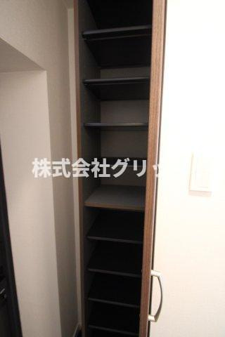 クレヴィスタ阪東橋の収納