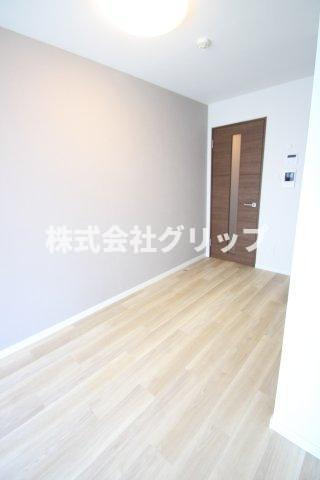 クレヴィスタ阪東橋の洋室