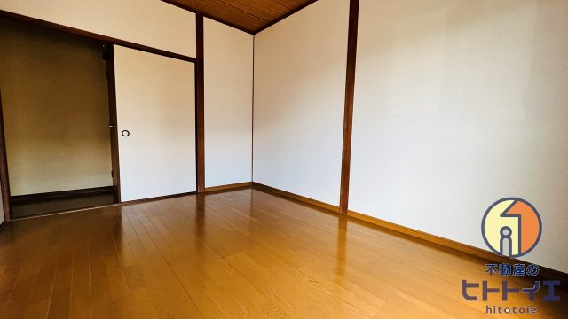 BESTHOUSE納楚の洋室