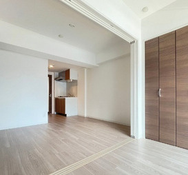 プライムアーバン南森町の居間・リビング