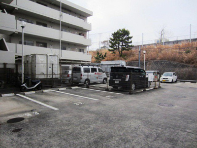 【駐車場】 | ヒュース一丘弐番館