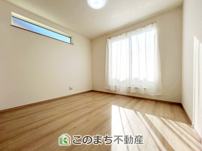 【洋室】 | ハートフルタウン東武江曽島駅2期　A号棟 | 各居室に収納付で住みやすさにこだわっています♪