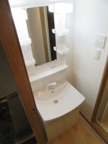 【独立洗面台】