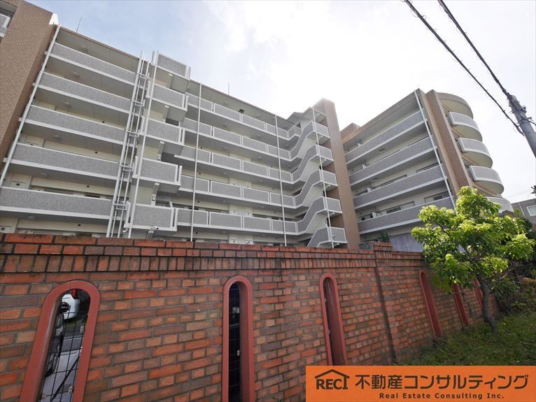 ネバーランド上甲子園の外観