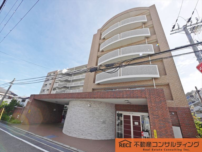 ネバーランド上甲子園の外観