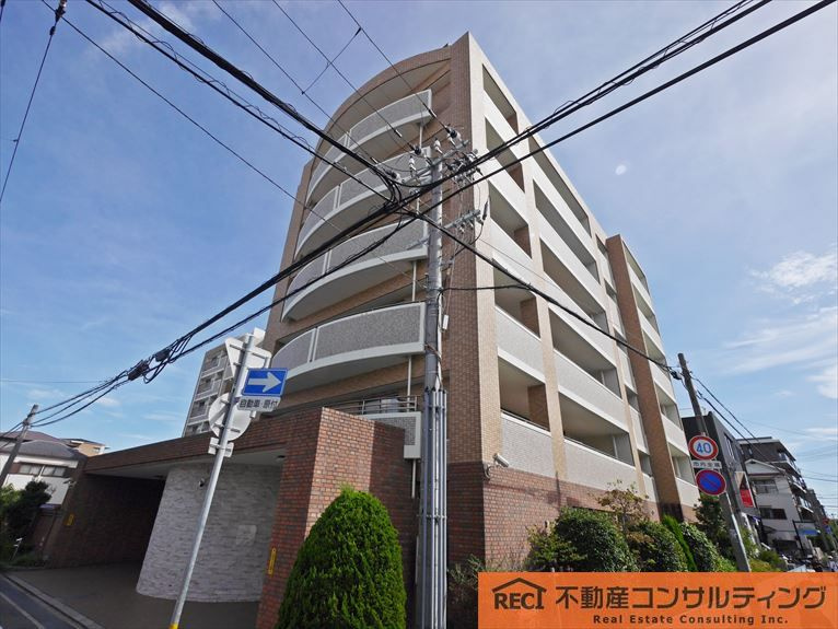 ネバーランド上甲子園の外観