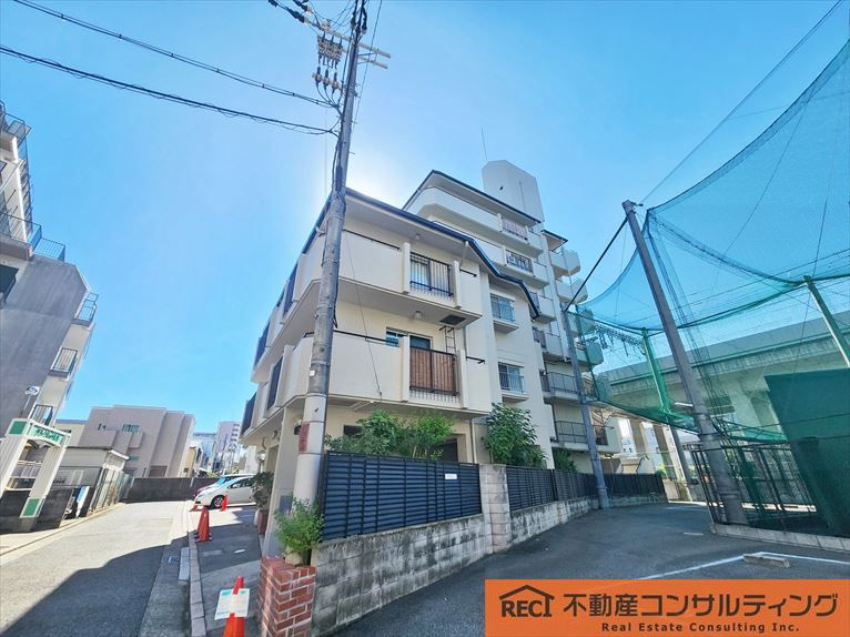 甲南シャトー青木の外観