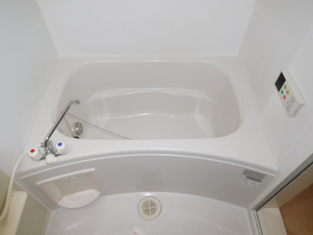 ピエデルモンテⅡの浴室