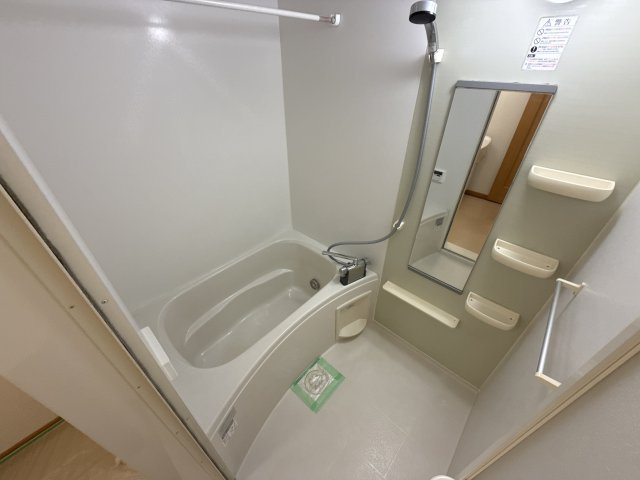 ピエデルモンテⅡの浴室