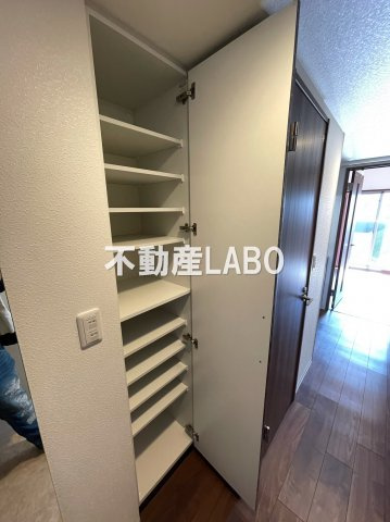 HRフロントリーガル難波WESTのその他