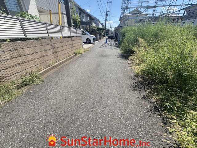 【サンスターホーム】瑞穂町高根　売地の前面道路含む現地写真