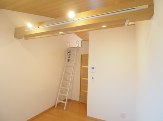 【内装】 | 内装は落ち着いています