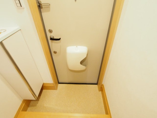 【玄関】 | 明るい玄関です