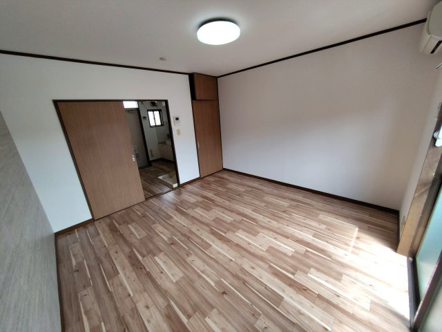 ライブ10の居間・リビング