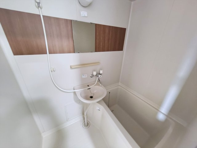 ライブ10の浴室