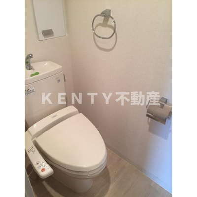 【トイレ】 | ＬａＳａｎｔｅ五反田 | コンパクトで使いやすいトイレです