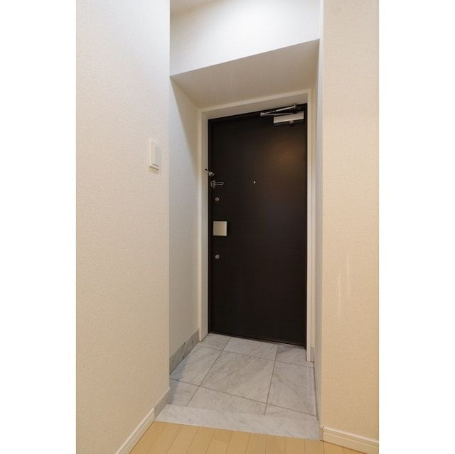 メインテラス上野の玄関