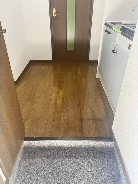 アンプルール ブワ SUMIIKEの玄関