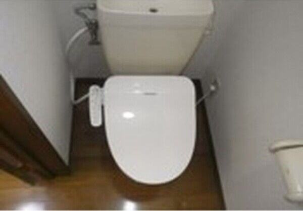 アンプルール ブワ SUMIIKEのトイレ