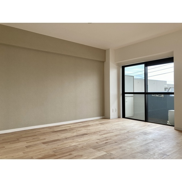 クリエール志木の洋室