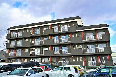 マンションシャトーの外観