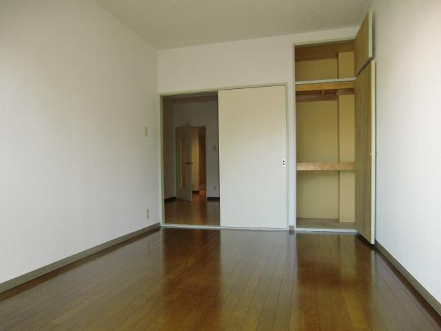 さいたま市桜区西堀１丁目の賃貸マンションの洋室|広々とした洋室です
