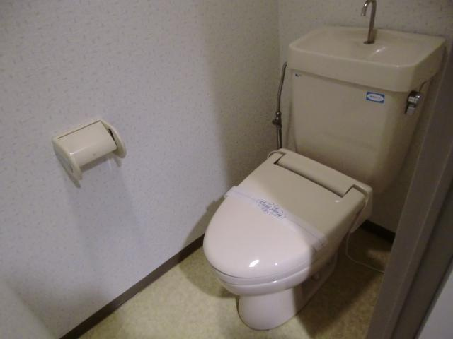 さいたま市桜区西堀１丁目の賃貸マンションのトイレ|シンプルで使いやすいトイレです