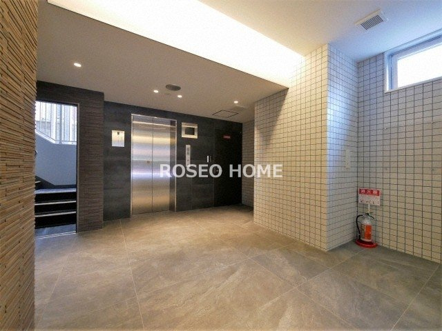 L-IDEA OTEMAE のロビー