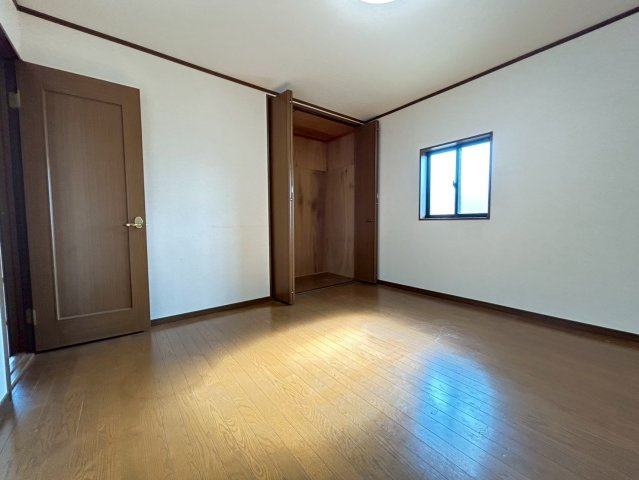 中古戸建　岐阜市粟野東1丁目　平成15年築の洋室