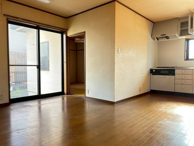中古戸建　岐阜市粟野東1丁目　平成15年築の居間・リビング