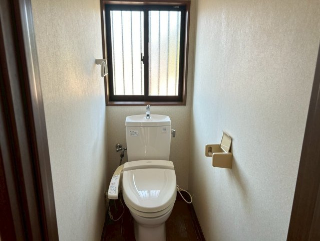 中古戸建　岐阜市粟野東1丁目　平成15年築のトイレ