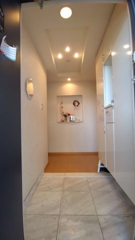 クレール八戸ノ里ソレイユの玄関